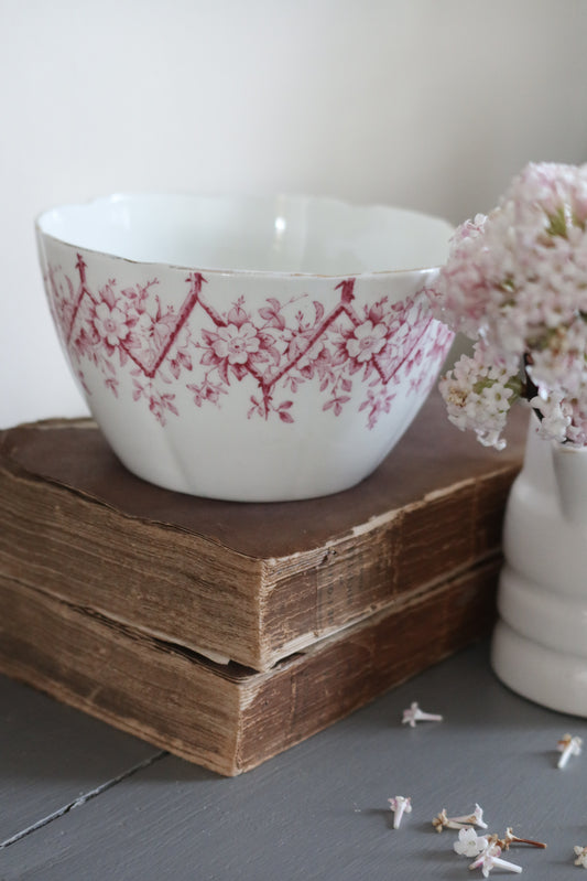 French pink bowl